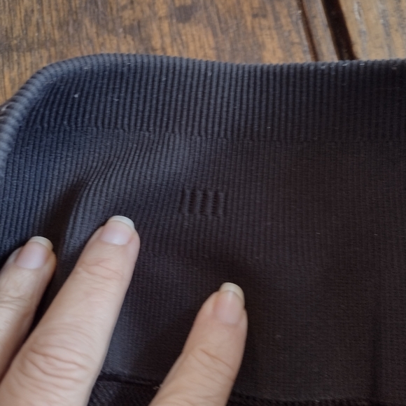 Lululemon leggings - Picture 4 of 6